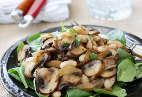Салат с грибами жареными рецепт